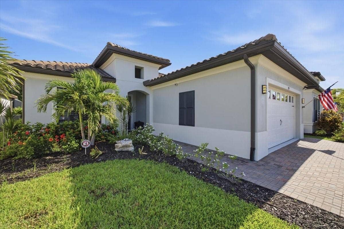 2110 E 6TH STREET W, Palmetto, FL 34221 2110 E 6TH STREET W, Palmetto, FL 34221