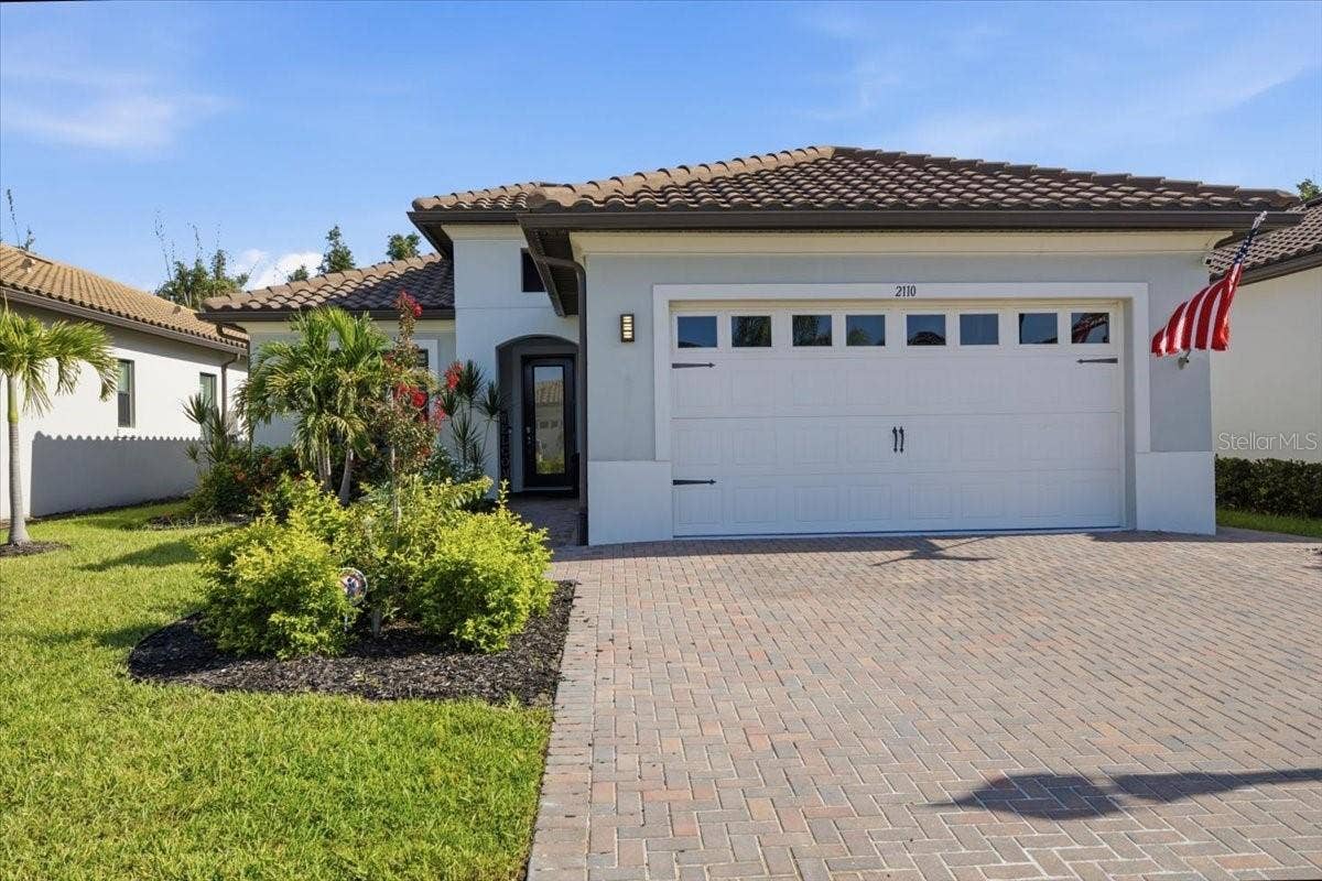 2110 E 6TH STREET W, Palmetto, FL 34221 2110 E 6TH STREET W, Palmetto, FL 34221