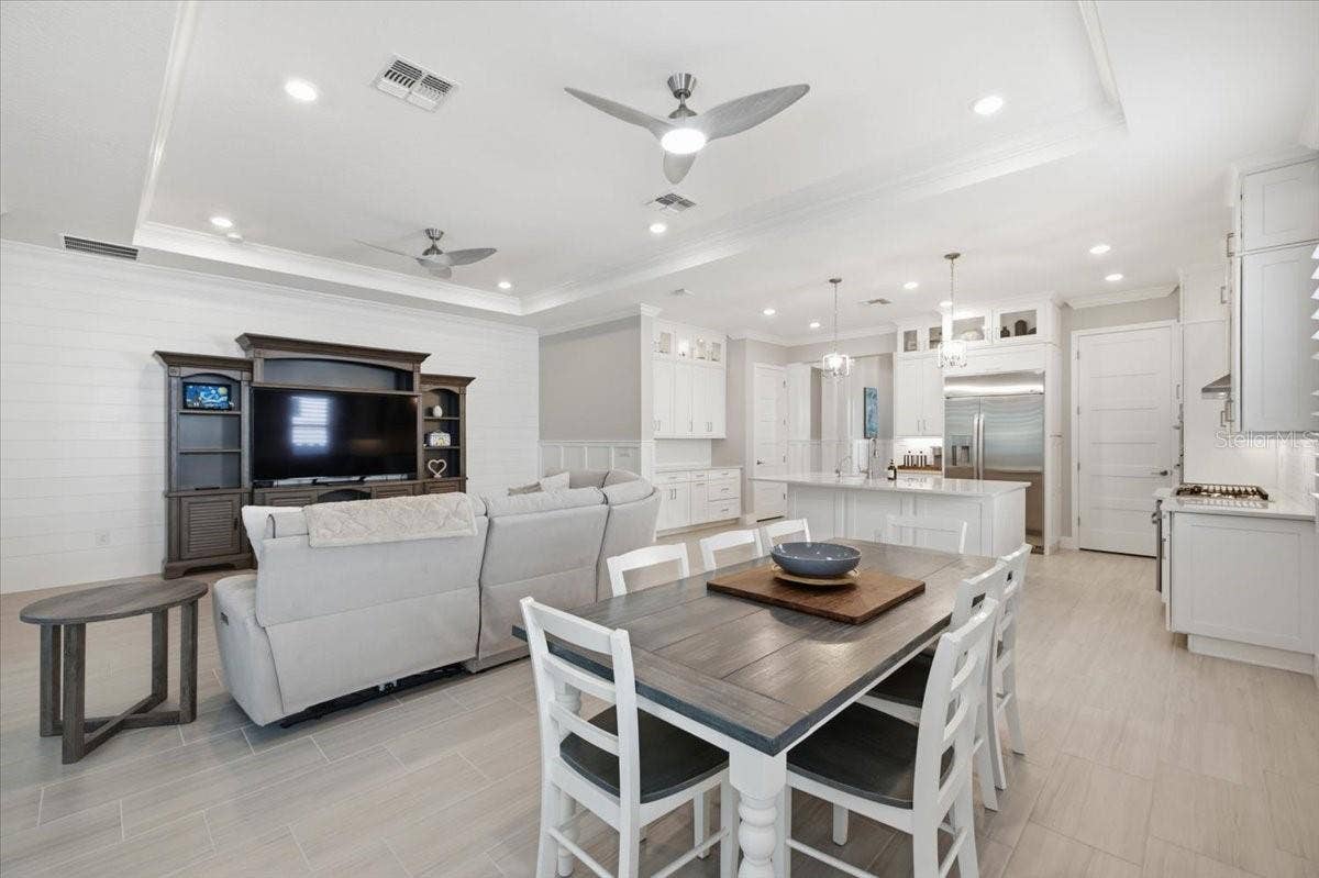 2110 E 6TH STREET W, Palmetto, FL 34221 2110 E 6TH STREET W, Palmetto, FL 34221