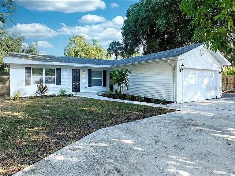 Property photo for 120 AVENIDA DE BAHA, Nokomis, FL
