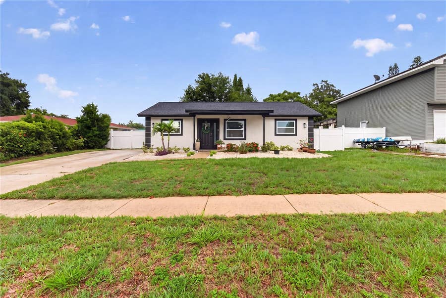 Property photo for 1435 BURNING TREE ROAD, Tarpon Springs, FL