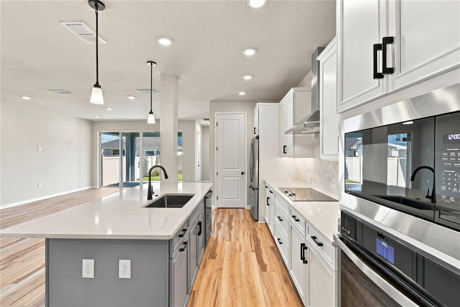 5825 NATIVE OAK STREET, Mount Dora, FL 32757 Kitchen