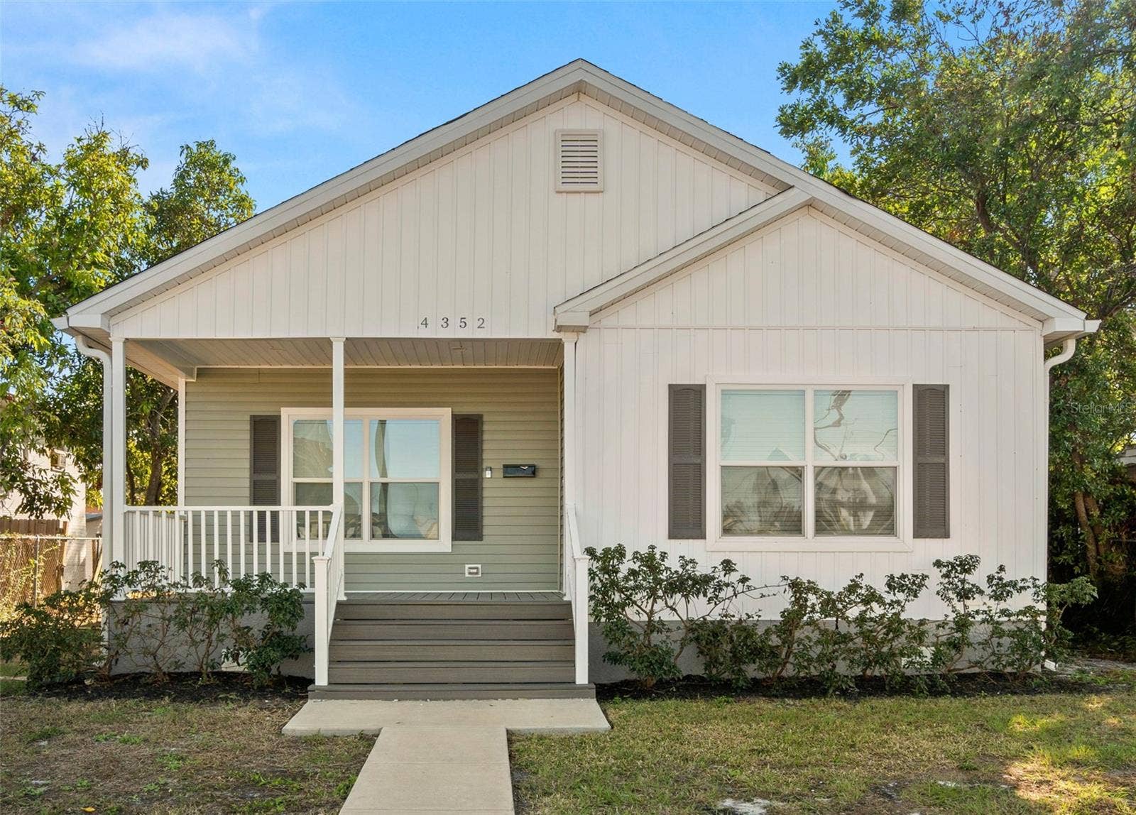 4352 9TH AVENUE S, St Petersburg, FL 33711 4352 9TH AVENUE S, St Petersburg, FL 33711