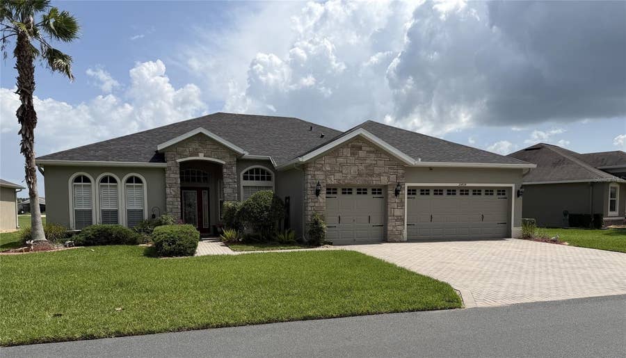 Property photo for 10404 BELMULLET DRIVE, San Antonio, FL