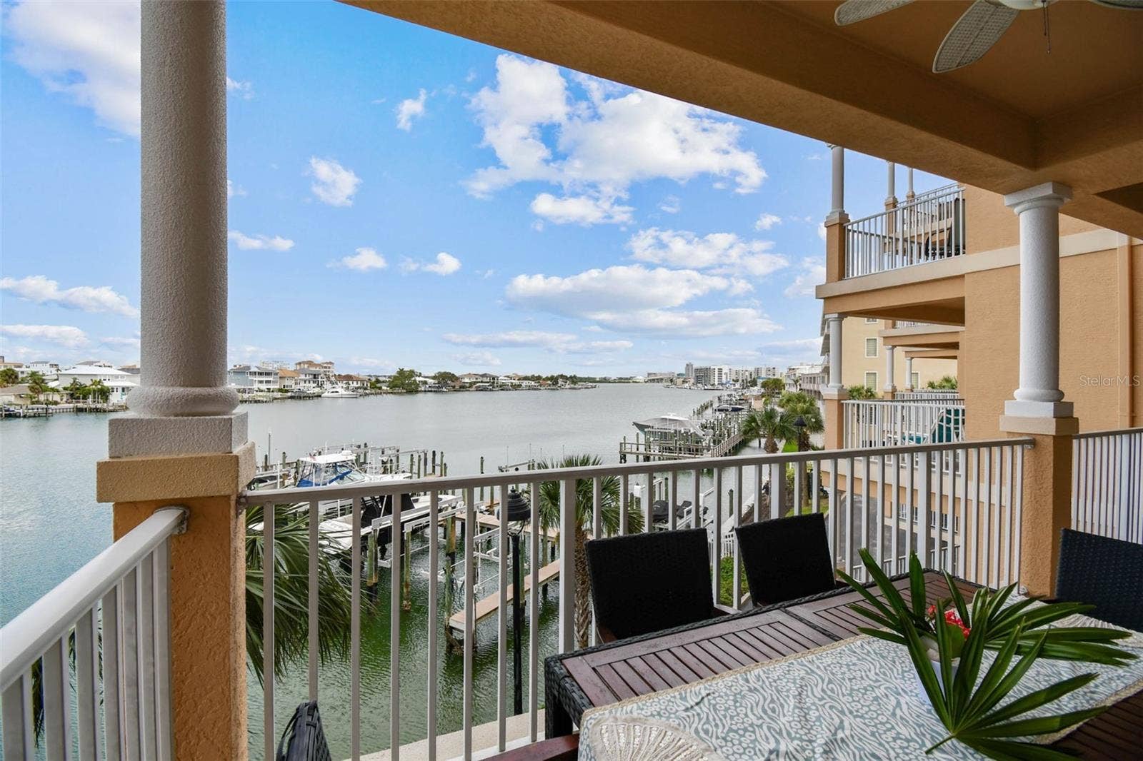 530 S GULFVIEW BOULEVARD, #304, Clearwater Beach, FL 33767 530 S GULFVIEW BOULEVARD, #304, Clearwater Beach, FL 33767