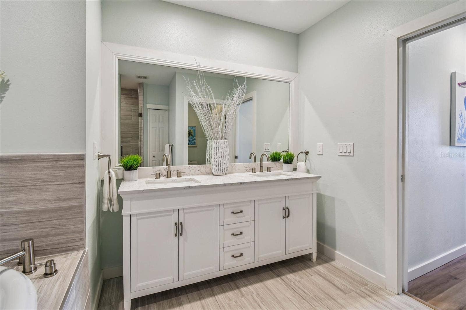 530 S GULFVIEW BOULEVARD, #304, Clearwater Beach, FL 33767 530 S GULFVIEW BOULEVARD, #304, Clearwater Beach, FL 33767