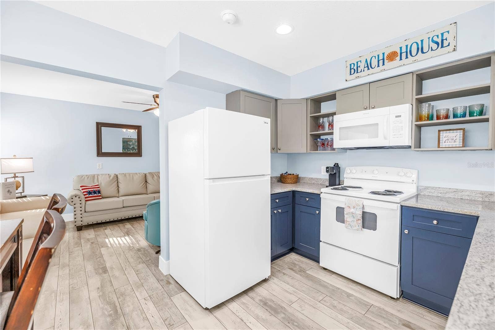 644 72ND AVENUE, St Pete Beach, FL 33706 644 72ND AVENUE, St Pete Beach, FL 33706