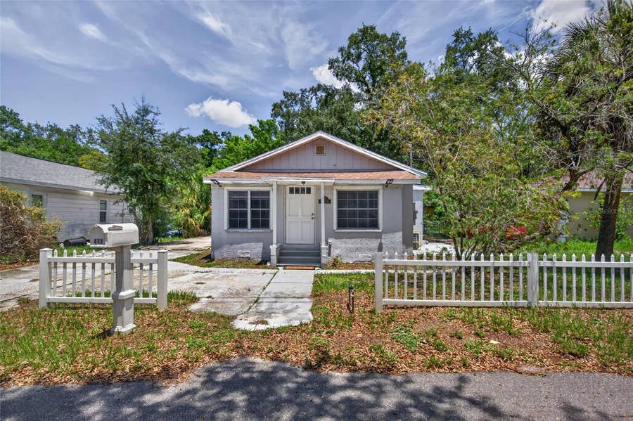 Property photo for 411 12TH AVENUE E, Bradenton, FL