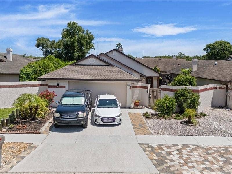 Property photo for 10903 LANDON LANE, Tampa, FL