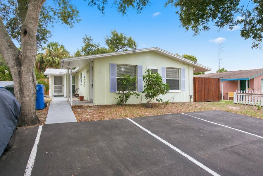 Property photo for 634 DOGWOOD COURT, Dunedin, FL