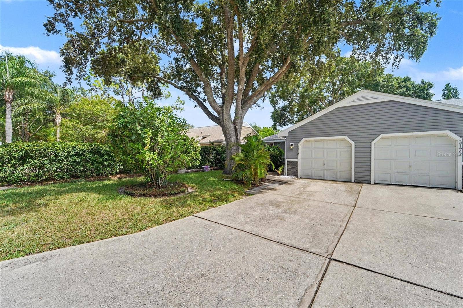 Good sized driveway