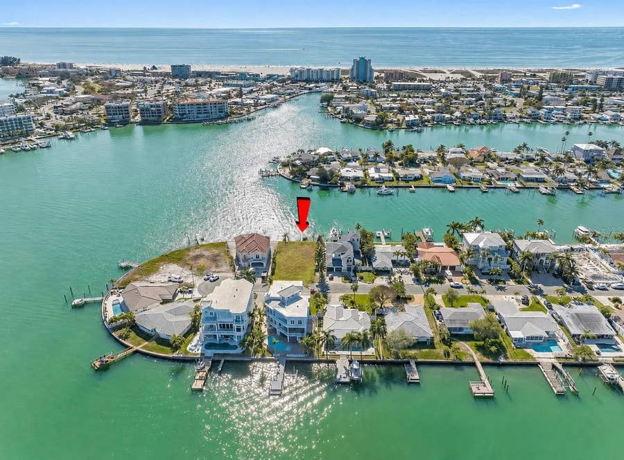 Property photo for 11100 5TH STREET E, Treasure Island, FL