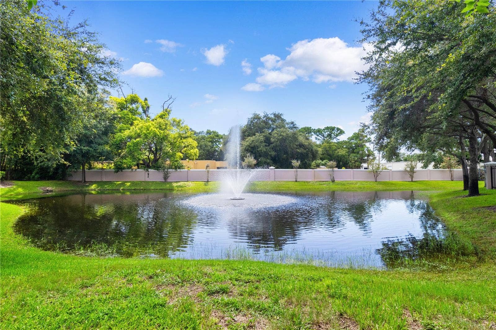 852 LANTERN WAY, Clearwater, FL 33765 community grounds