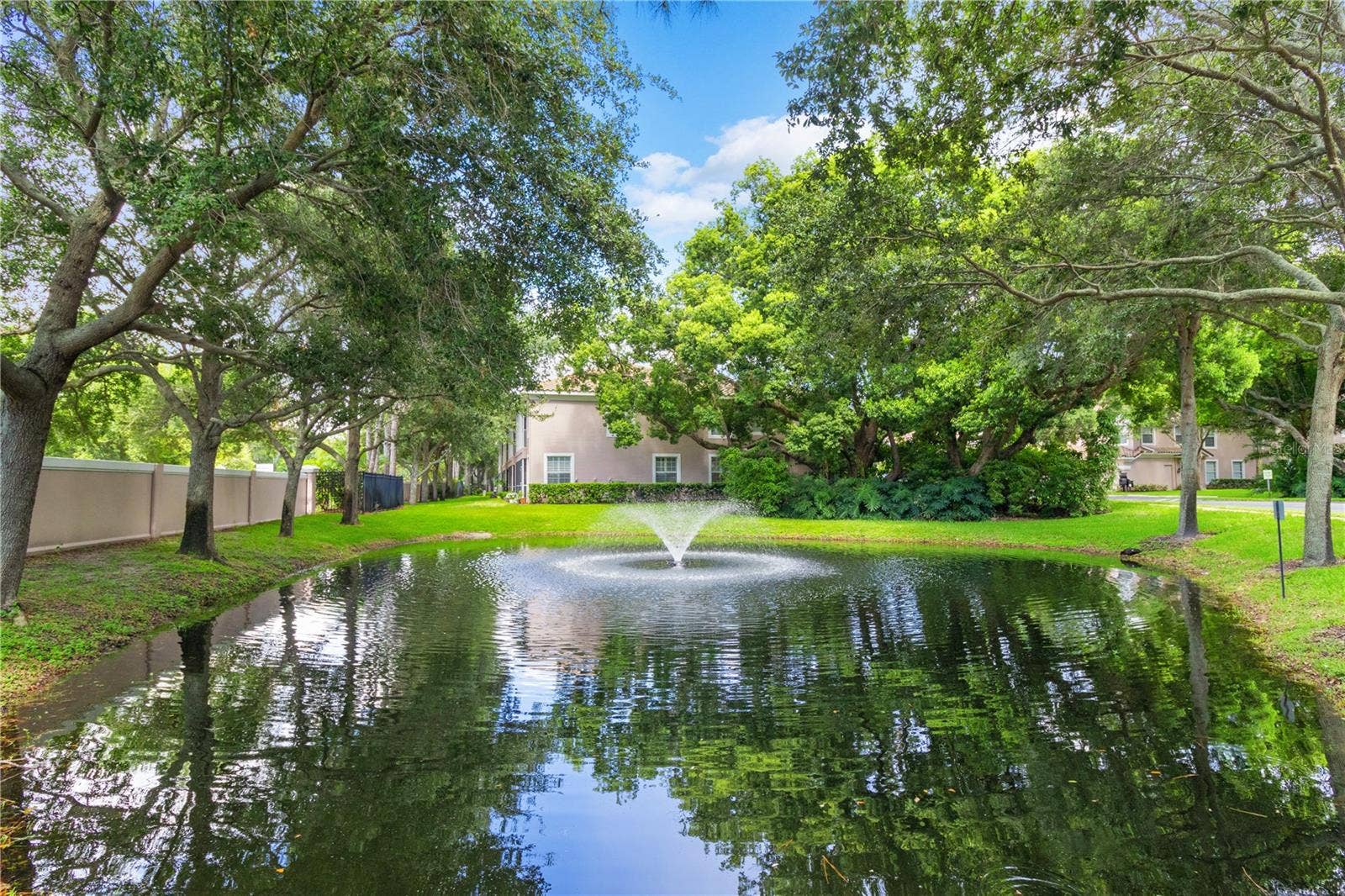 852 LANTERN WAY, Clearwater, FL 33765 community grounds