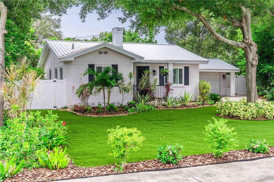 Property photo for 131 VALENCIA DRIVE, Dunedin, FL