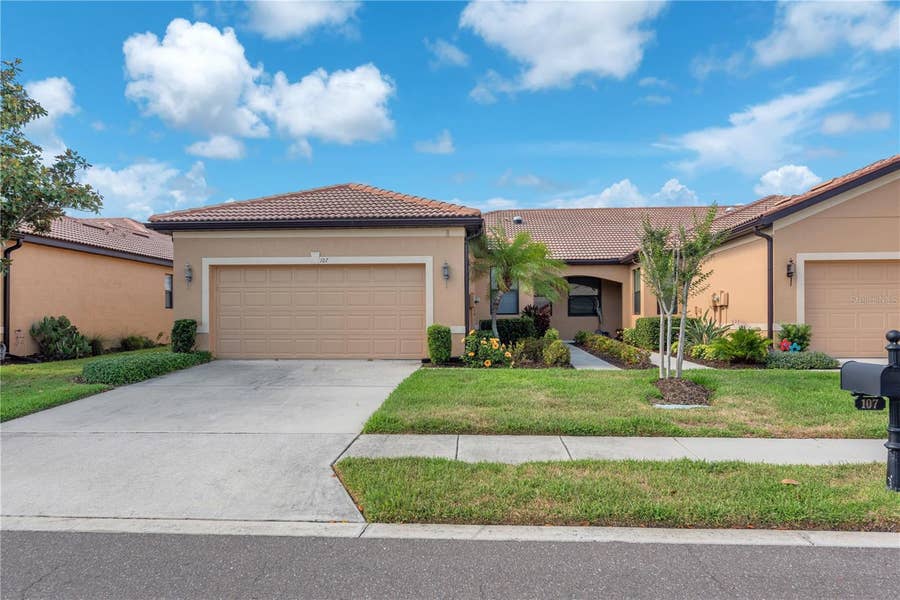 Property photo for 107 SHELL FALLS DRIVE, Apollo Beach, FL