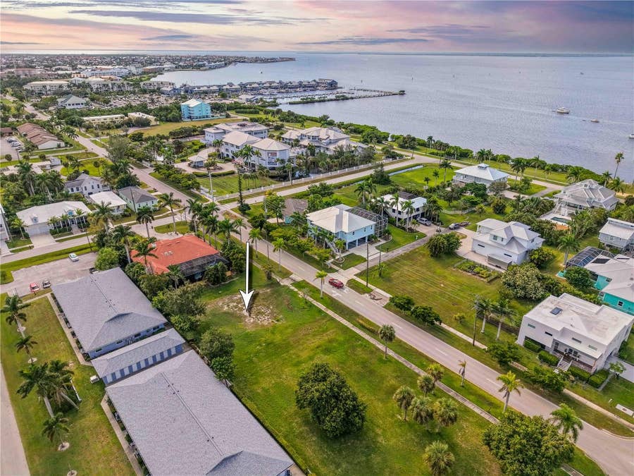 Property photo for 821 W MARION AVENUE, Punta Gorda, FL