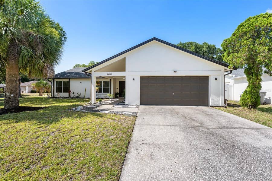 Property photo for 14018 CASCADE LANE, Tampa, FL