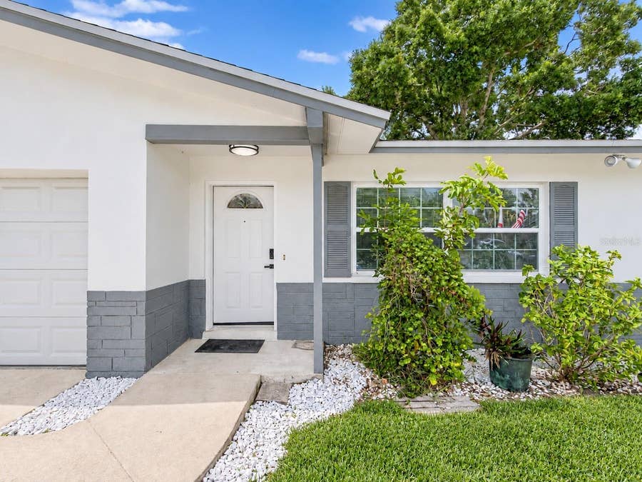 Property photo for 1354 ROSERY ROAD NE, Largo, FL
