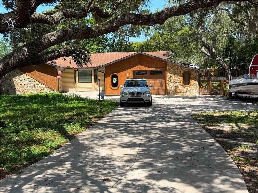 Property photo for 325 GULFPORT LANE, Spring Hill, FL