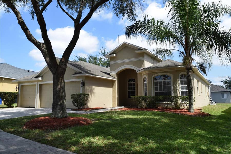 Property photo for 4222 BALINGTON DRIVE, Valrico, FL