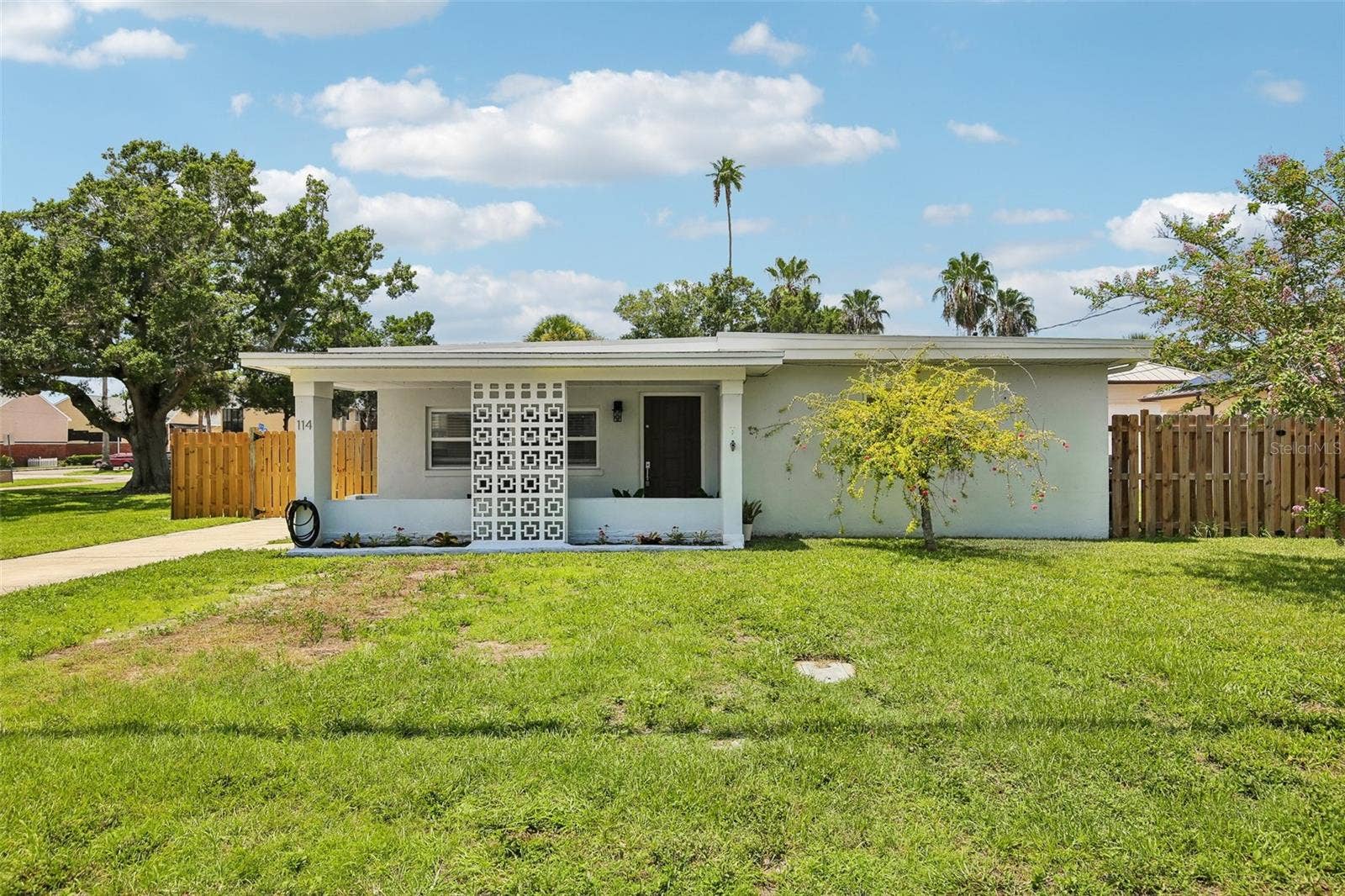 114 LAKE JUDY LEE DRIVE, Largo, FL 33771 114 LAKE JUDY LEE DRIVE, Largo, FL 33771