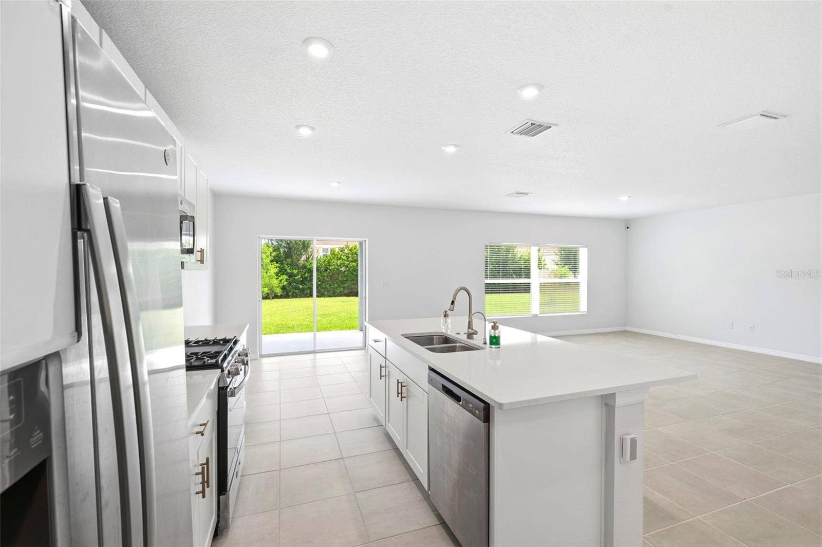 6271 SPRINGMONT LOOP, Palmetto, FL 34221 6271 SPRINGMONT LOOP, Palmetto, FL 34221