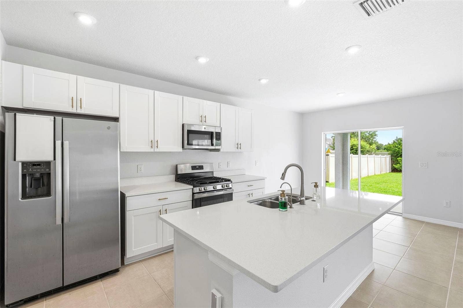 6271 SPRINGMONT LOOP, Palmetto, FL 34221 6271 SPRINGMONT LOOP, Palmetto, FL 34221