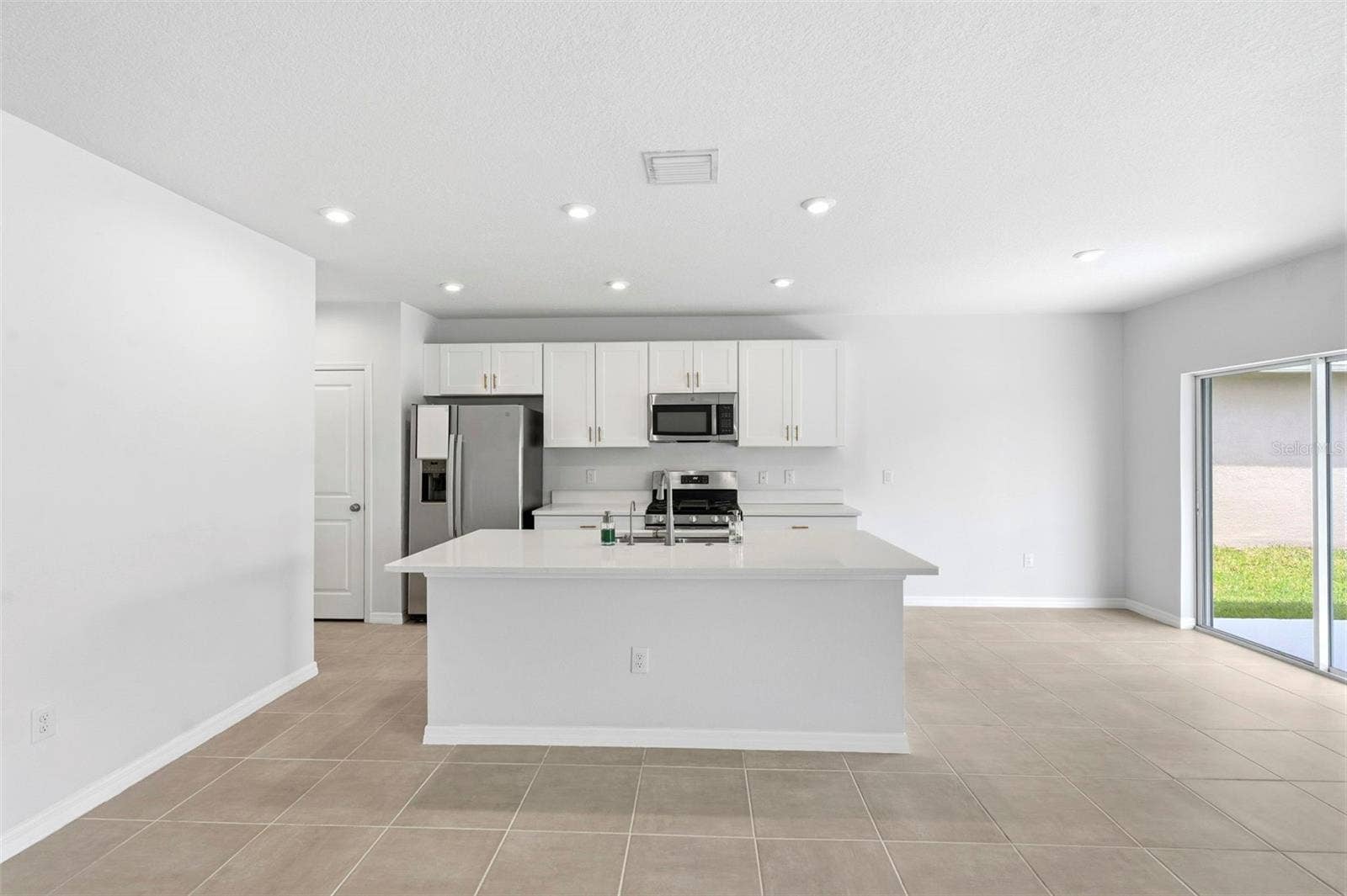 6271 SPRINGMONT LOOP, Palmetto, FL 34221 6271 SPRINGMONT LOOP, Palmetto, FL 34221