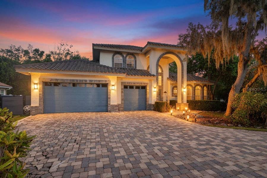 Property photo for 4660 LAUREL OAK LANE NE, St Petersburg, FL