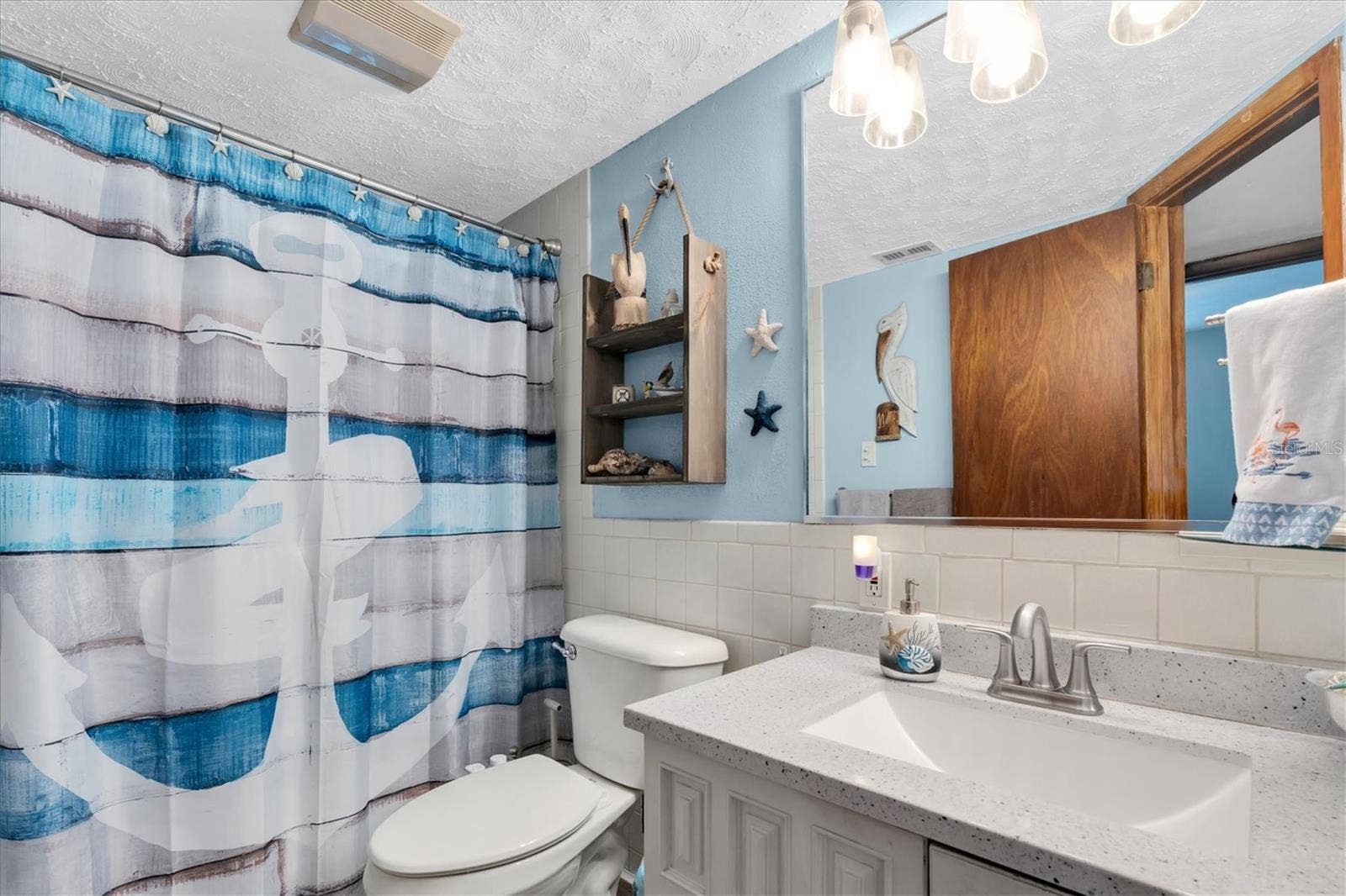 3227 48TH AVENUE N, St Petersburg, FL 33714 Main Bathroom