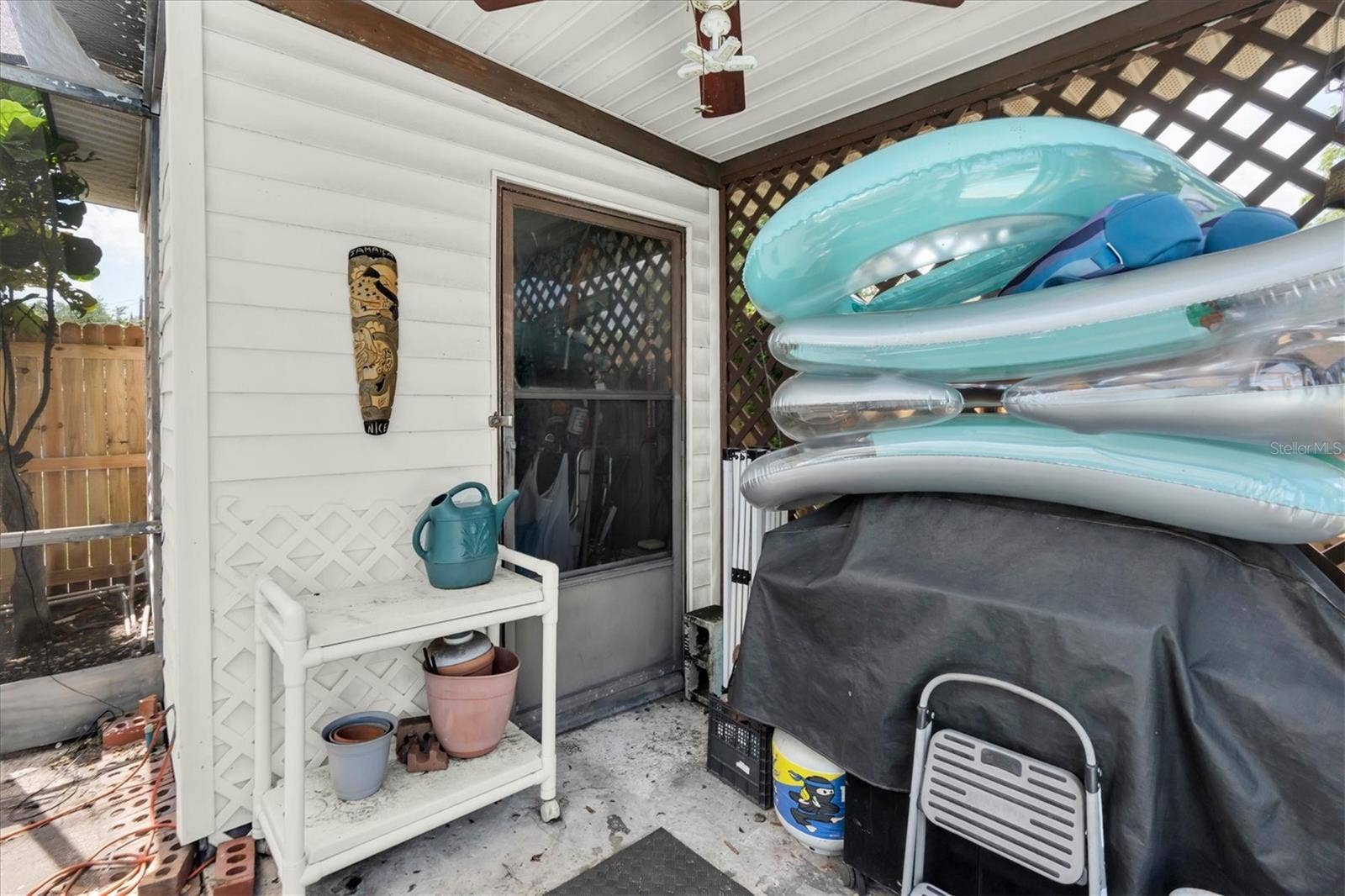 3227 48TH AVENUE N, St Petersburg, FL 33714 Outdoor storage