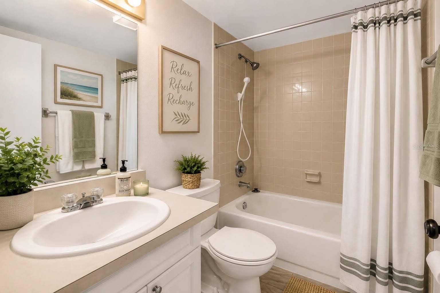 723 83RD AVENUE N, #102, St Petersburg, FL 33702 723 83RD AVENUE N, #102, St Petersburg, FL 33702