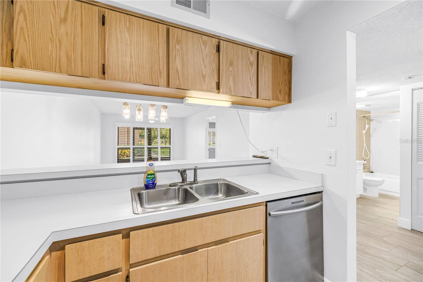 723 83RD AVENUE N, #102, St Petersburg, FL 33702 723 83RD AVENUE N, #102, St Petersburg, FL 33702