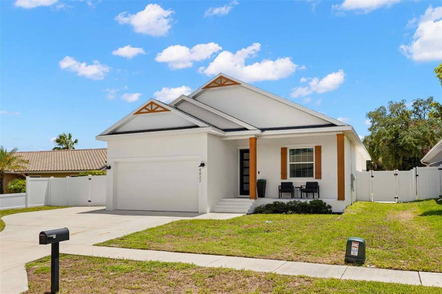 Property photo for 4827 BLUE JAY CIRCLE, Palm Harbor, FL