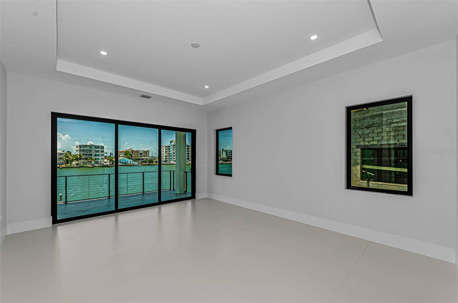 43 DOLPHIN DRIVE, Treasure Island, FL 33706 Primary Bedroom