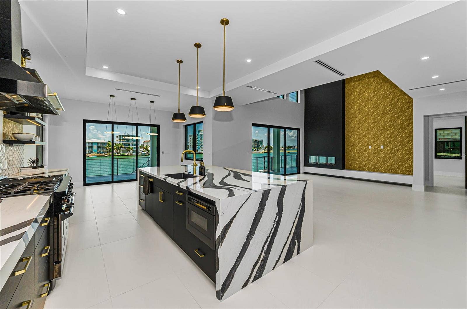 43 DOLPHIN DRIVE, Treasure Island, FL 33706 43 DOLPHIN DRIVE, Treasure Island, FL 33706
