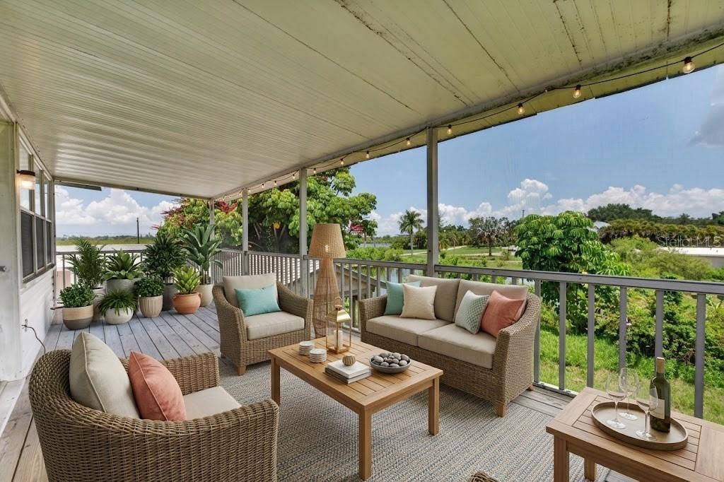 701 FISH LIPS LANE, Ruskin, FL 33570 705 Digitally Staged