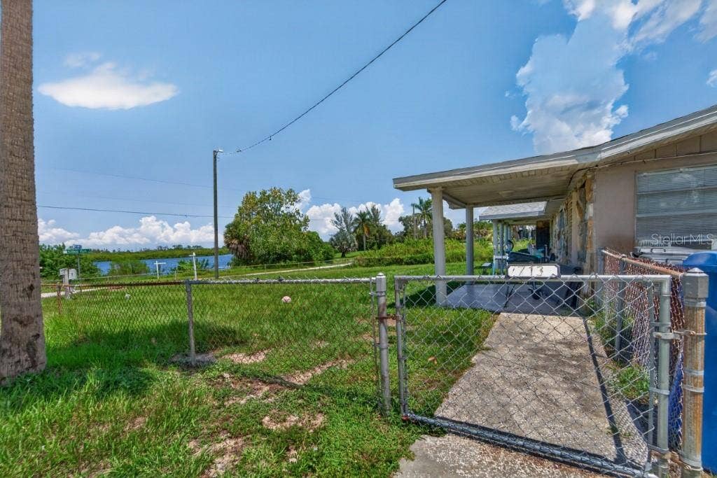 701 FISH LIPS LANE, Ruskin, FL 33570 701 FISH LIPS LANE, Ruskin, FL 33570