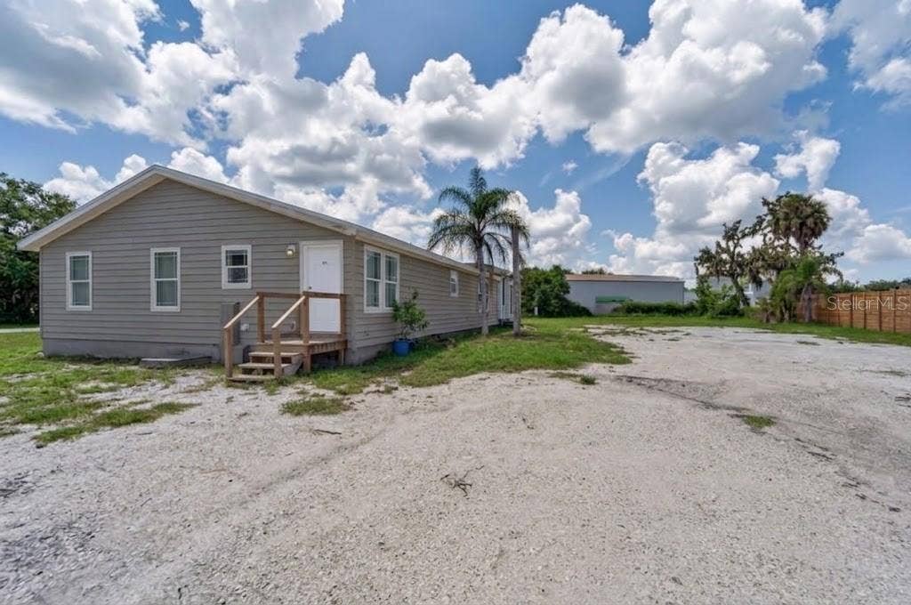 701 FISH LIPS LANE, Ruskin, FL 33570 701 FISH LIPS LANE, Ruskin, FL 33570