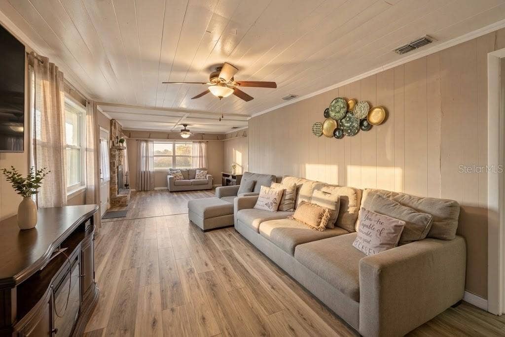 701 FISH LIPS LANE, Ruskin, FL 33570 713