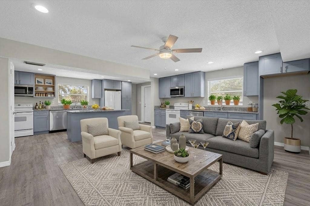 701 FISH LIPS LANE, Ruskin, FL 33570 705 Digitally Staged