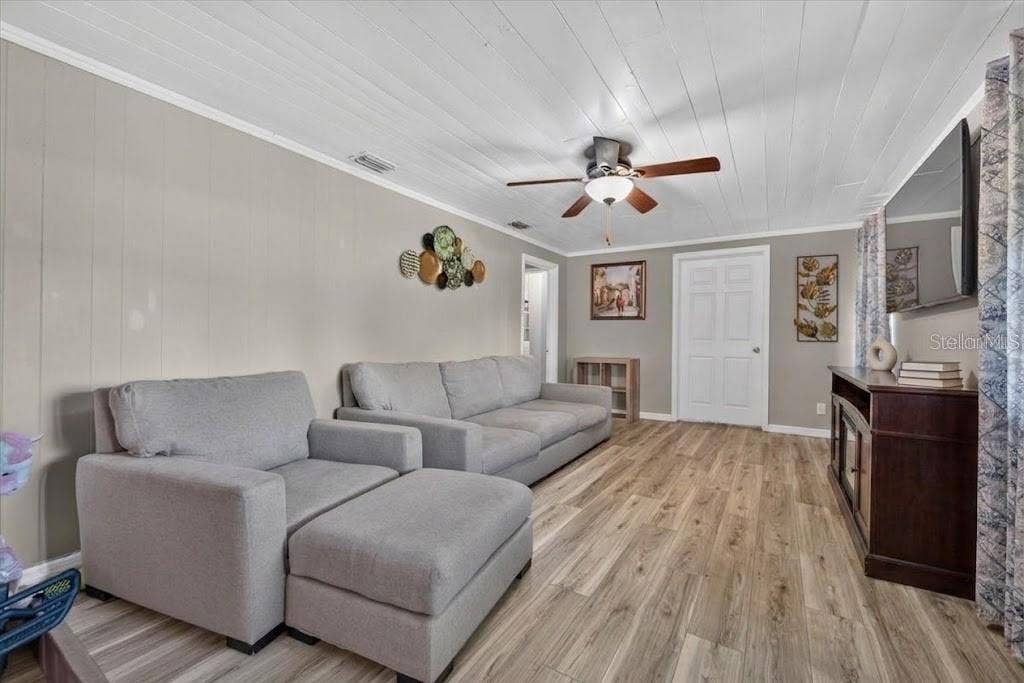 701 FISH LIPS LANE, Ruskin, FL 33570 713