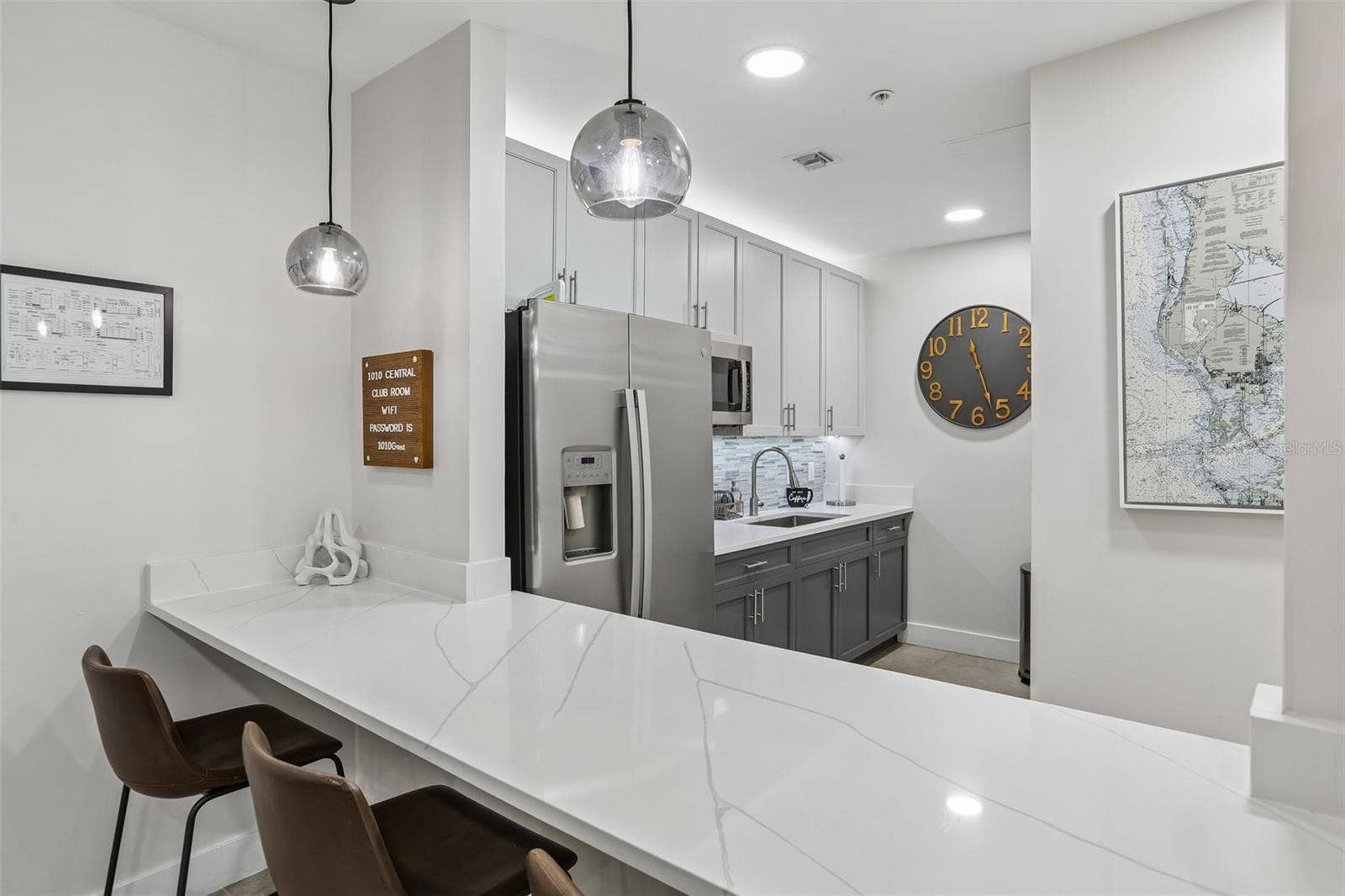 1010 CENTRAL AVENUE, #413, St Petersburg, FL 33705