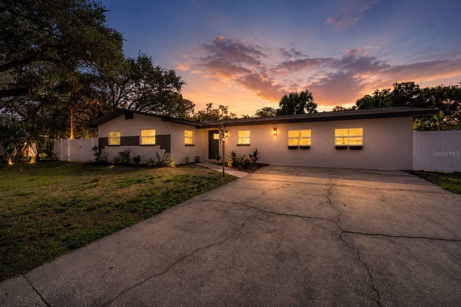 Property photo for 4707 W ALLINE AVENUE, Tampa, FL