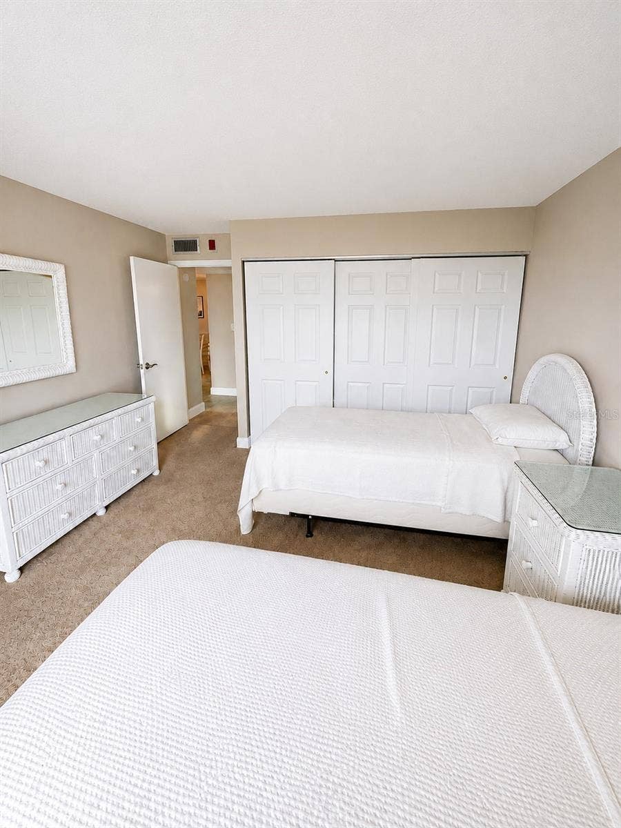 1 KEY CAPRI, #102W, Treasure Island, FL 33706 1 KEY CAPRI, #102W, Treasure Island, FL 33706