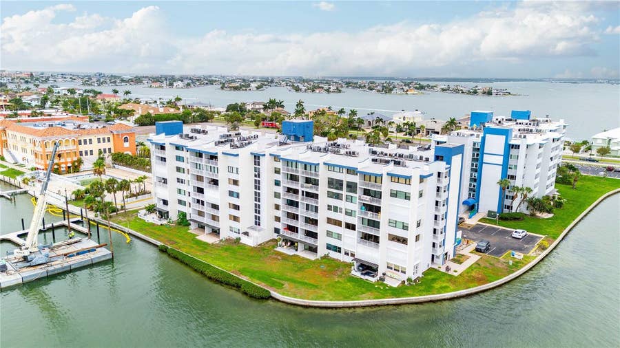 Property photo for 450 TREASURE ISLAND CAUSEWAY, #311, St Petersburg, FL