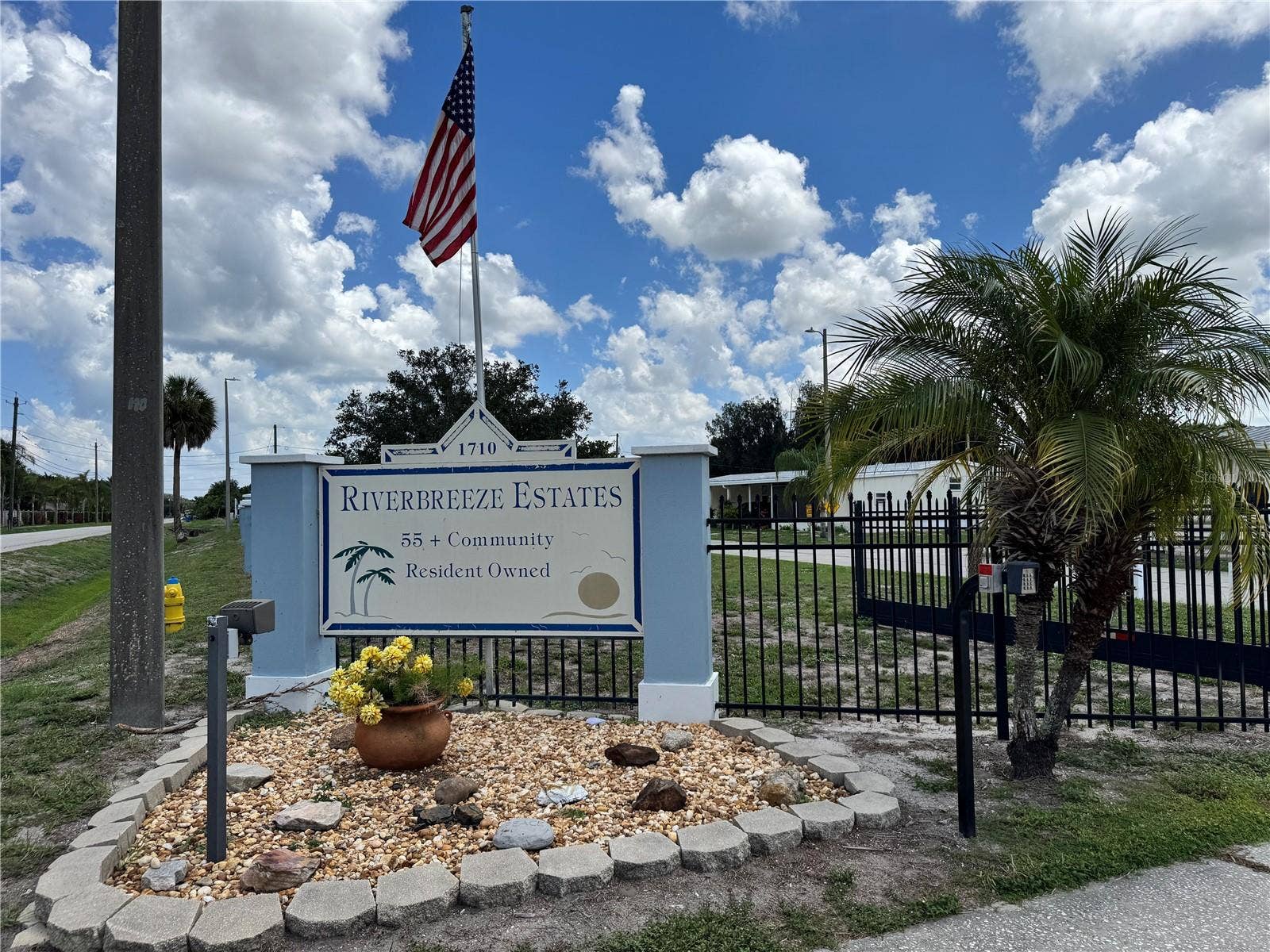 1710 7TH STREET SW, #2, Ruskin, FL 33570 1710 7TH STREET SW, #2, Ruskin, FL 33570