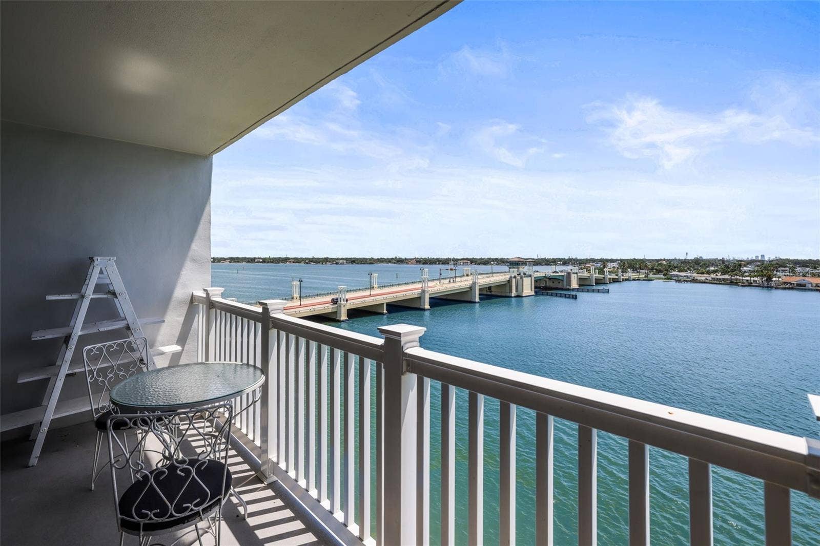 500 TREASURE ISLAND CAUSEWAY, #610, Treasure Island, FL 33706 500 TREASURE ISLAND CAUSEWAY, #610, Treasure Island, FL 33706