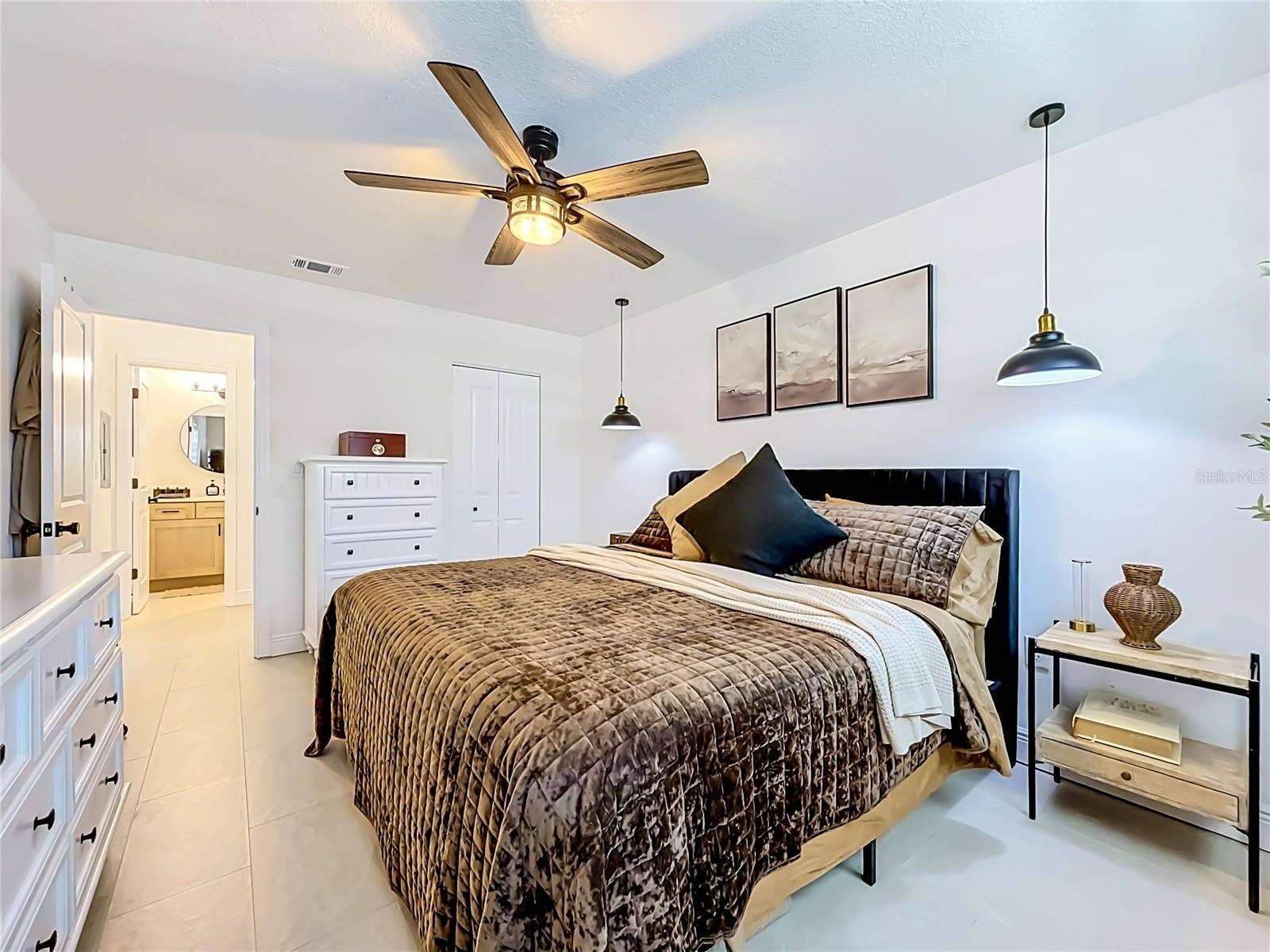 5935 30TH AVENUE S, #104, Gulfport, FL 33707 5935 30TH AVENUE S, #104, Gulfport, FL 33707